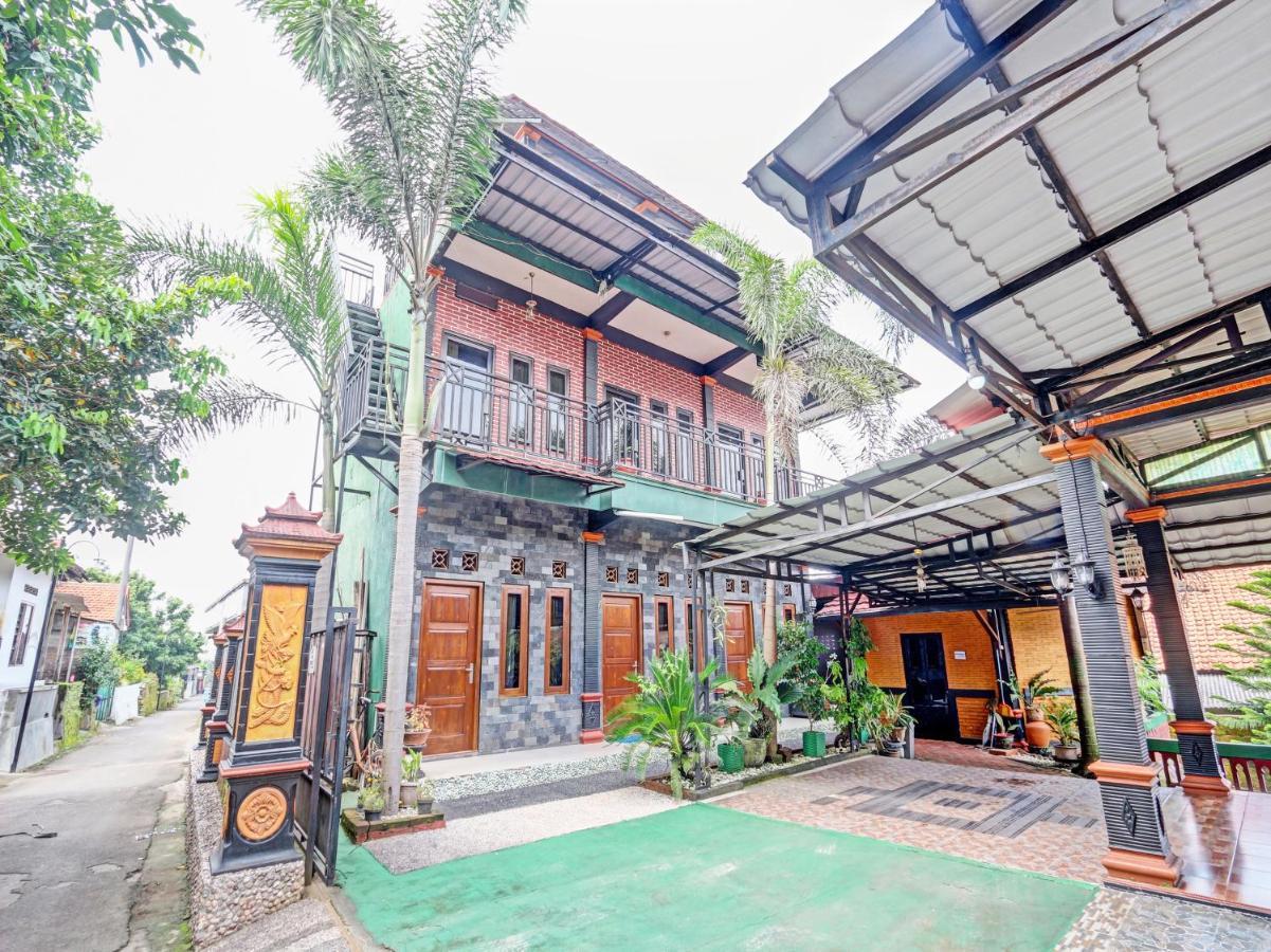 Spot On 91337 Pandu Homestay Klaten Wonogiri Εξωτερικό φωτογραφία